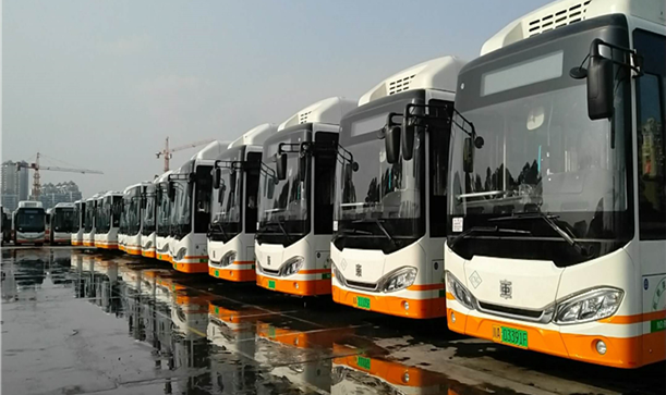 新都区首批160台新能源公交车即将投入使用